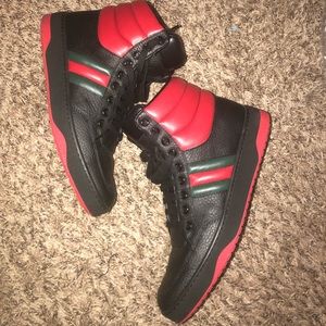 Women’s Gucci Sneaker